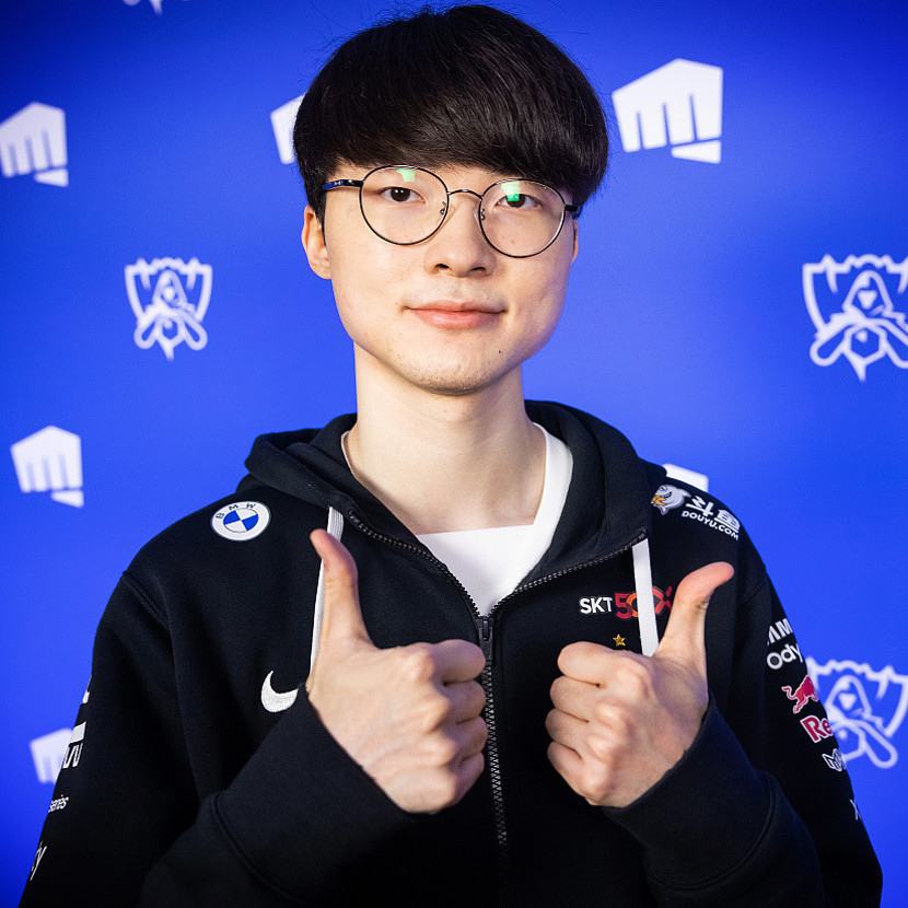 Faker League of Legends Settings, Keybinds & Setup Updated January 2025