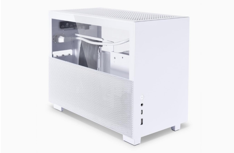 Image by Lian Li via Amazon Best-Minimalist-PC-Case-02